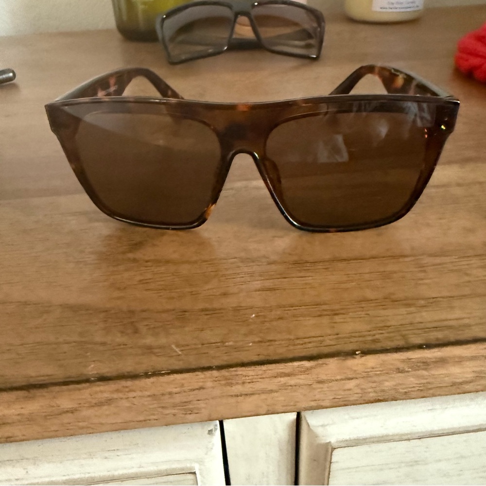 Target Stylish Tortoiseshell Sunglasses